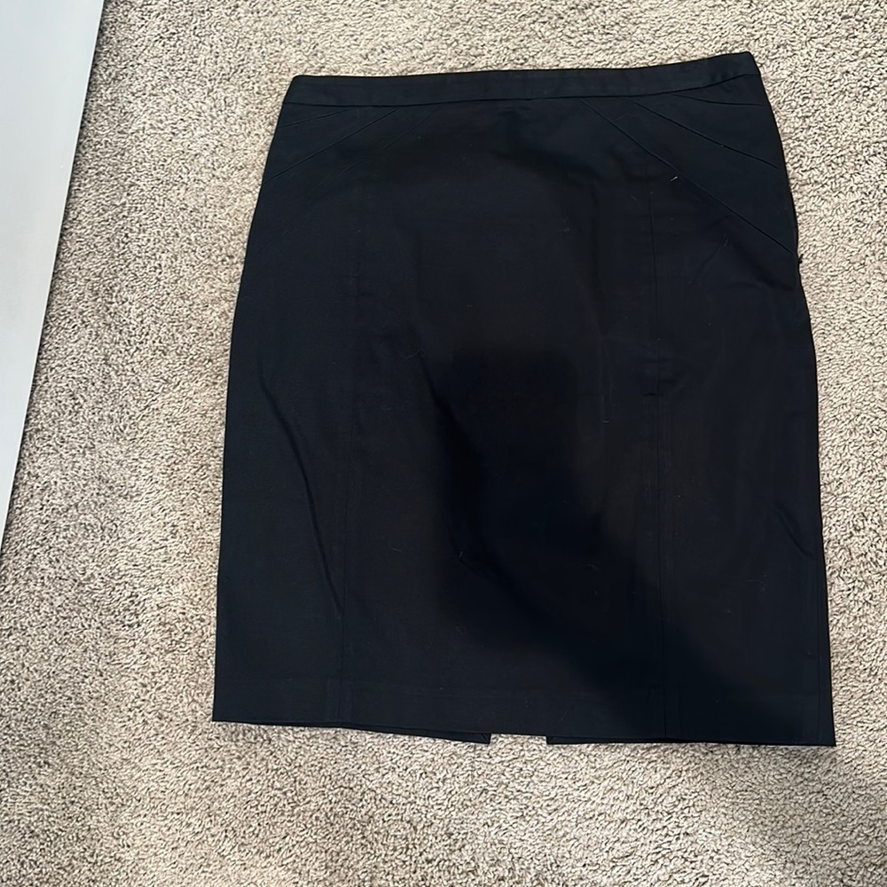 Express black pencil skirt. Size 6. Side zipper
